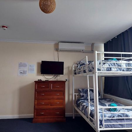 Ostello Port Adelaide Backpackers Esterno foto