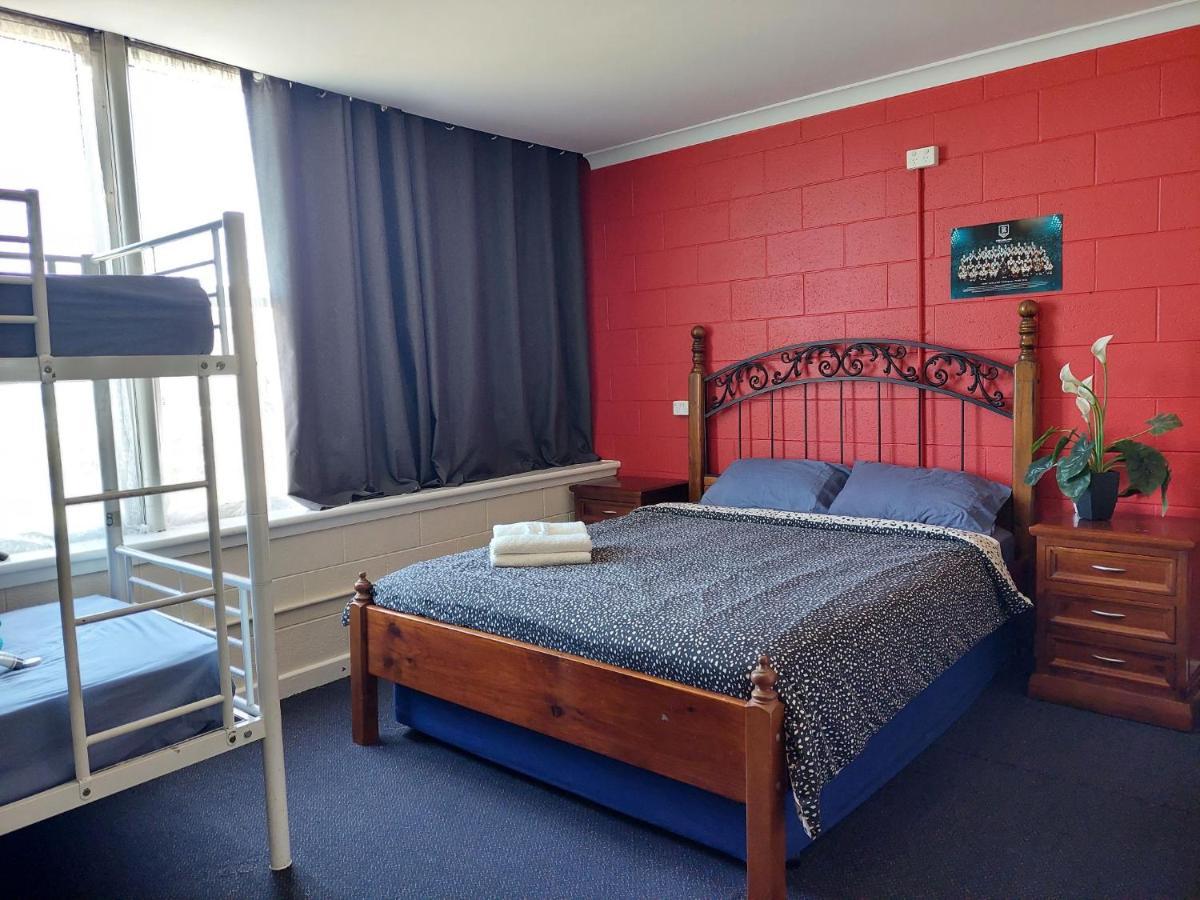 Ostello Port Adelaide Backpackers Esterno foto