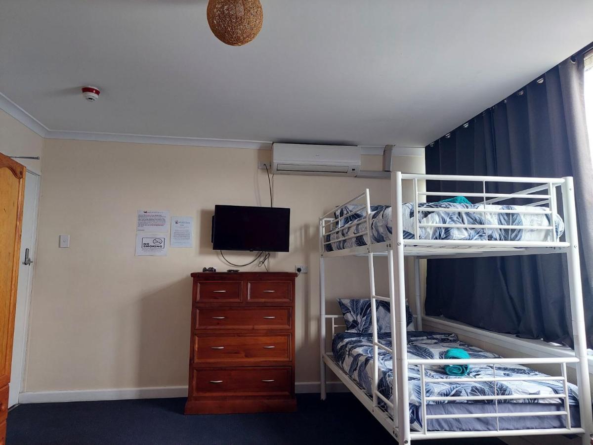 Ostello Port Adelaide Backpackers Esterno foto