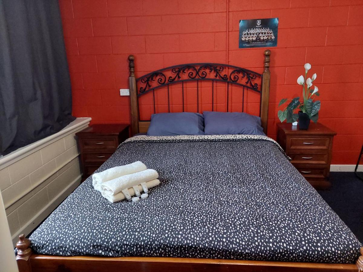 Ostello Port Adelaide Backpackers Esterno foto