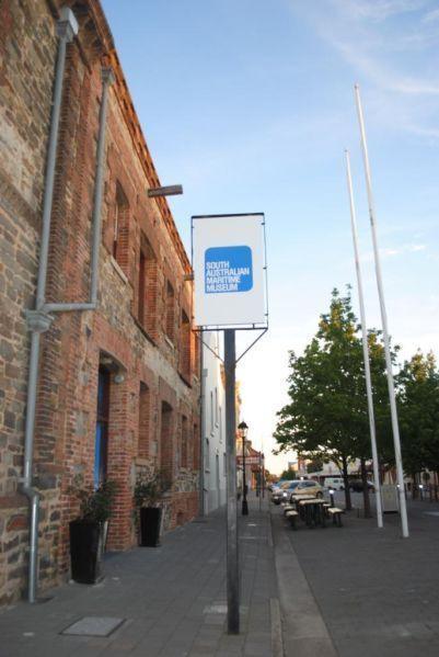Ostello Port Adelaide Backpackers Esterno foto